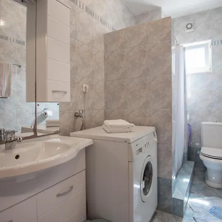 Sea View Family With Large Terrace & Free Parking Apartamento Supetar