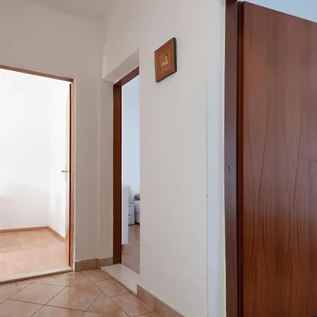 Sea View Family With Large Terrace & Free Parking Apartamento