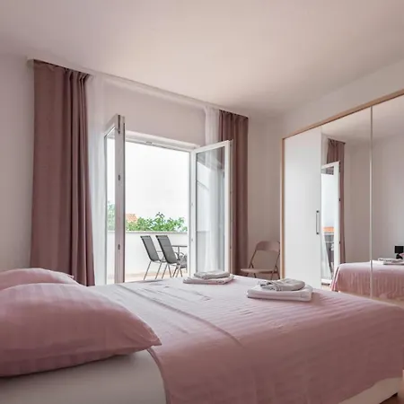 Sea View Family With Large Terrace & Free Parking Apartamento