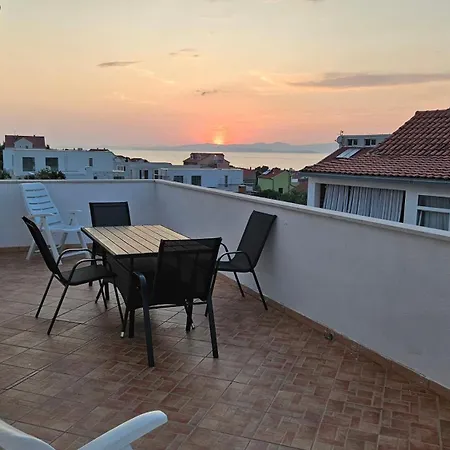 Sea View Family With Large Terrace & Free Parking Apartamento Supetar