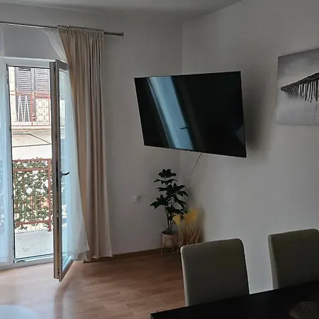 Sea View Family With Large Terrace & Free Parking Supetar