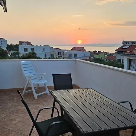 Sea View Family With Large Terrace & Free Parking * Supetar